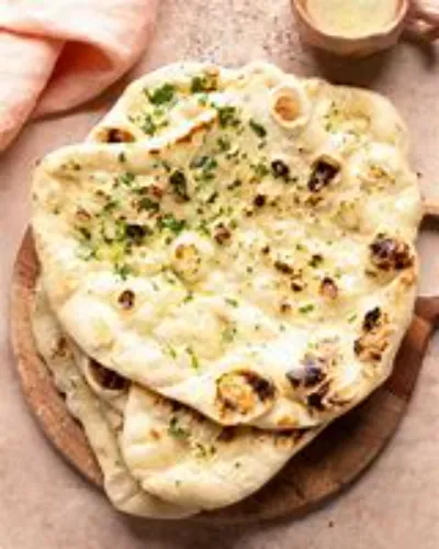 NAAN (PLAIN/BUTTER)
